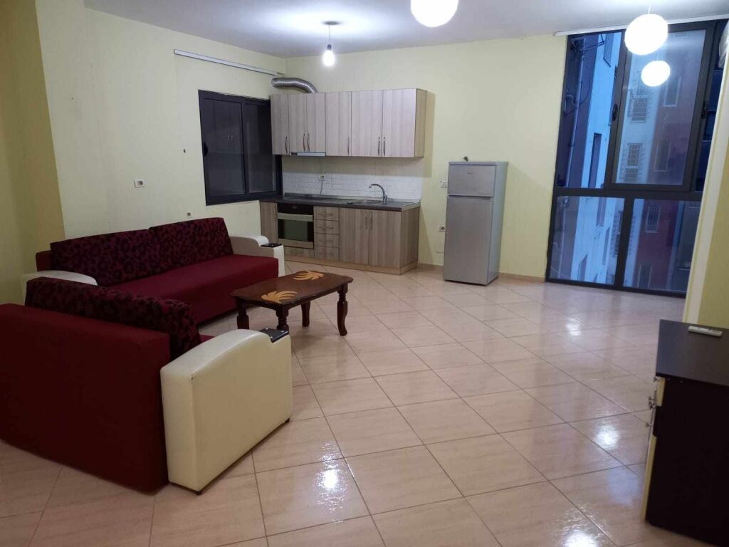 Qera | Apartament 2 + 1+2+Ballkon |Yzberisht| 400 €/muaj