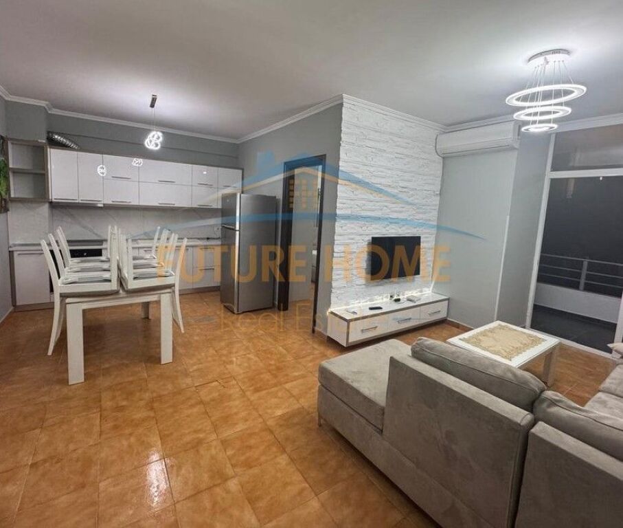 Jepet me Qira Apartament 1+1 i Mobiluar te Kompleksi Fratari,