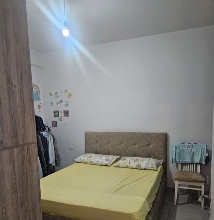 Apartament 2+1 per qira te Golden Park