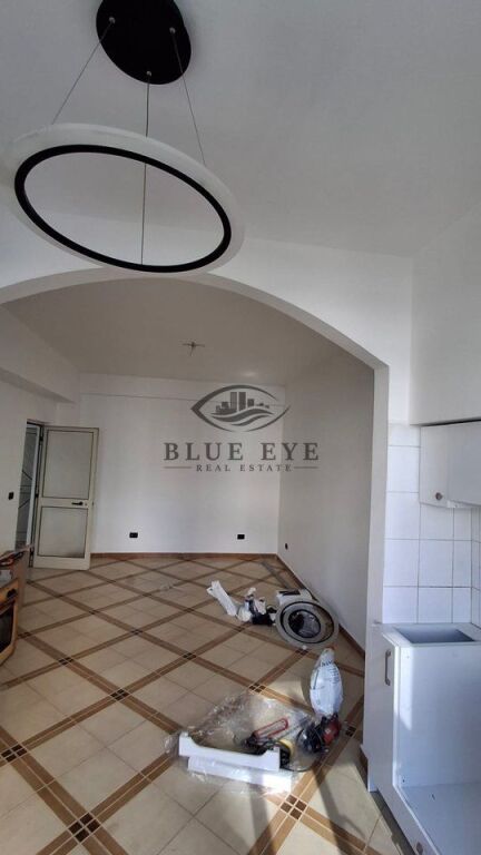 🏡 Apartament 2+1 me qira pranë Markatës!