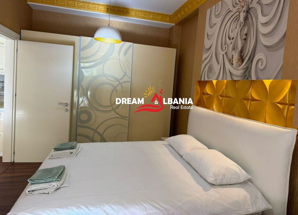Super Apartament 2+1 me Qera Liqeni i Thate, prane Hotel Radisson (ID 52210005)