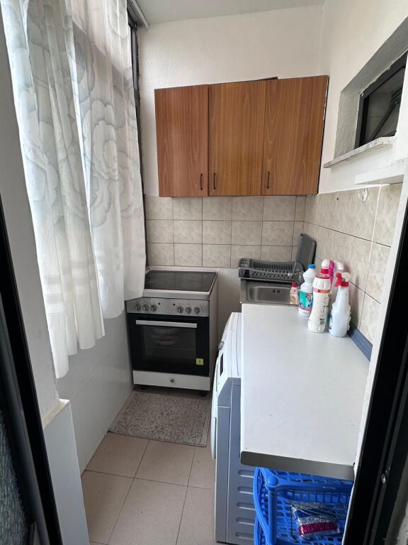 SHITET GARSONIERE – 21 DHJETORI – pohled 4