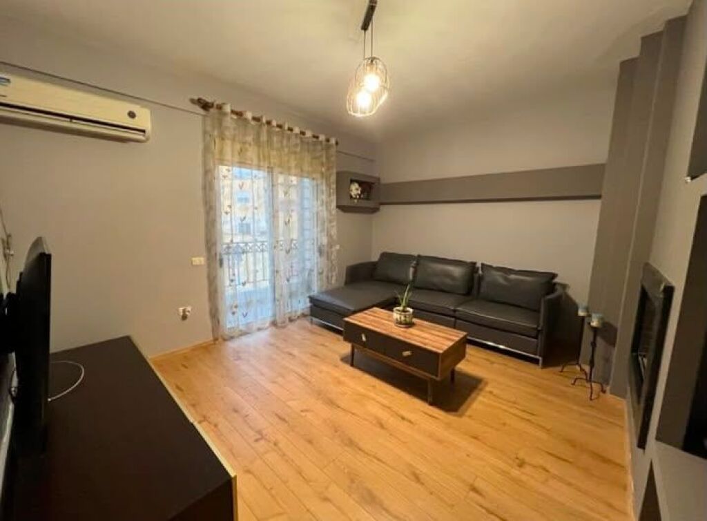 Apartment 1+1 for rent at Selvia, near Hotel Black Diamond, Rruga e Dibres, Rruga Siri Kodra.