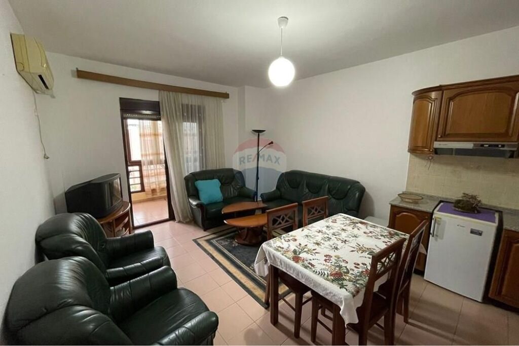 Apartment - For Rent - Tregu I Medresesë, Tirana