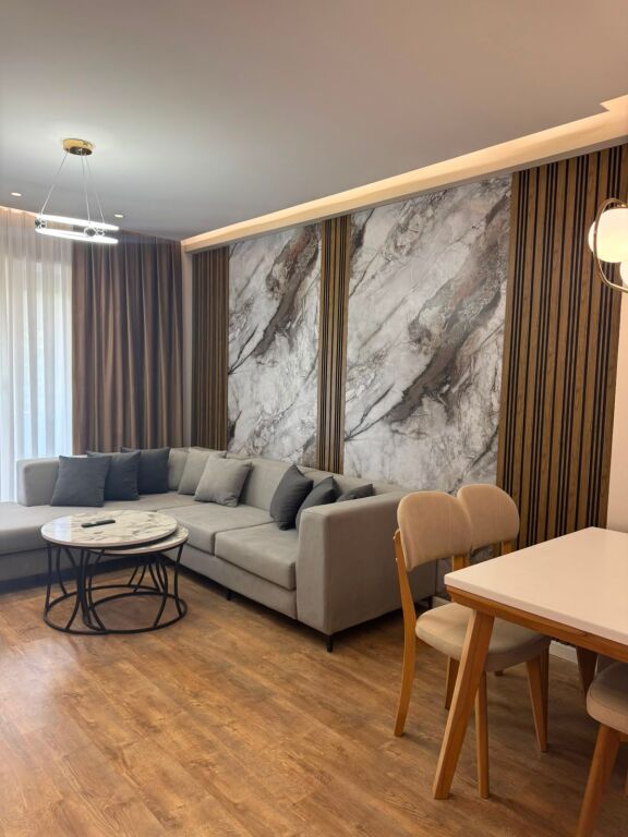 Qera | Apartament 1 + 1+Ballkon, | Laprake | 750 €/muaj