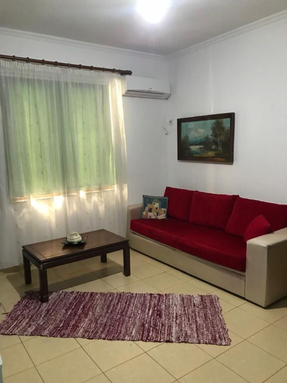 JEPET ME QERA GARSONIERE - FRESK PASTICERI MELISA  