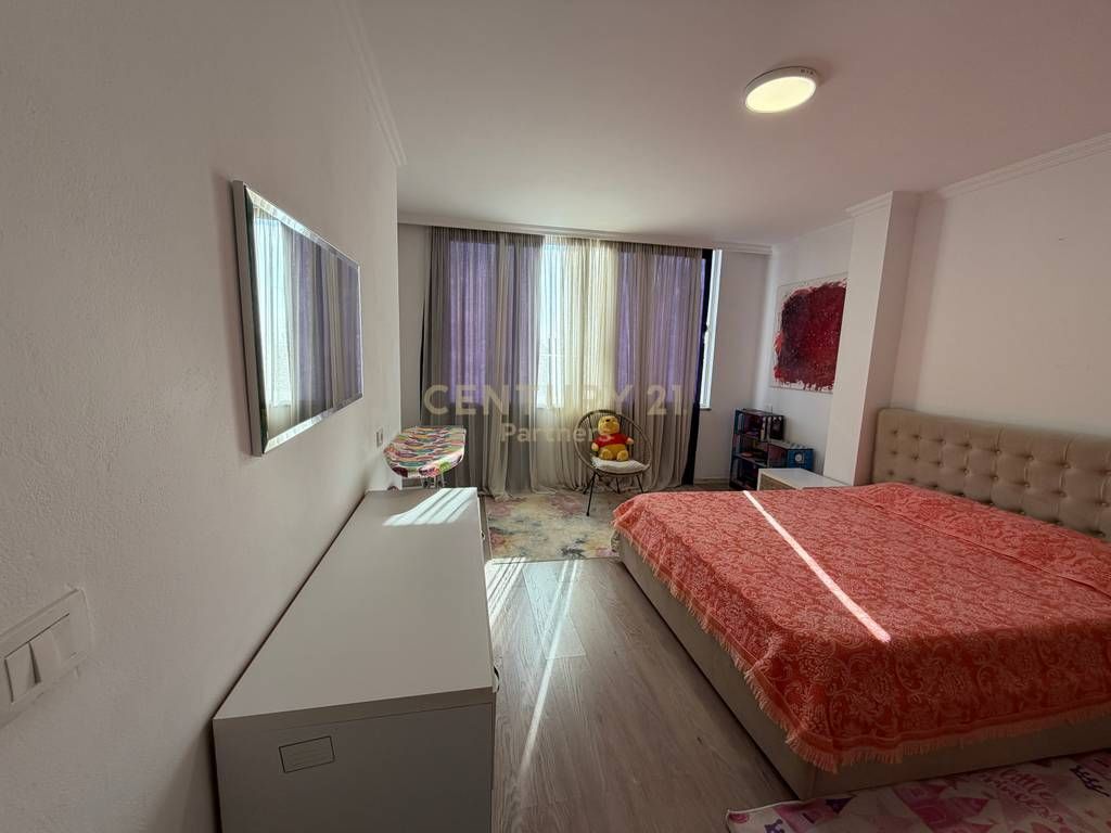 VENDIAMO APPARTAMENTO 2+1 A KINOSTUDIO! 140.000 €