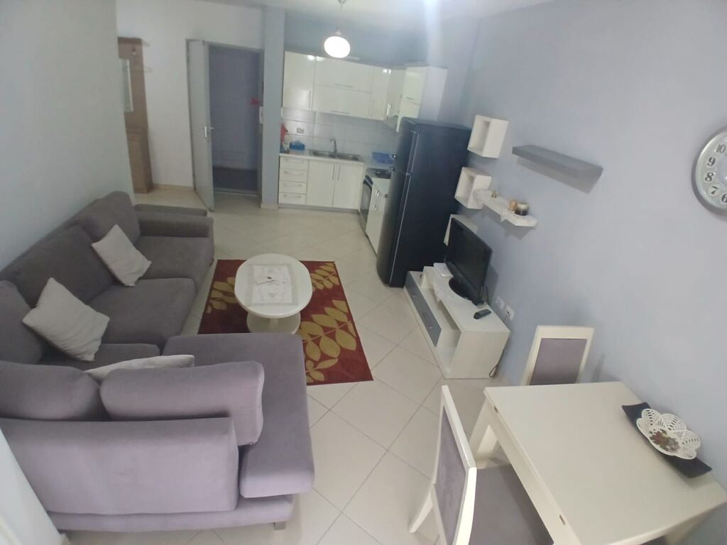 Apartment 1+1 for rent at 21 Dhjetori