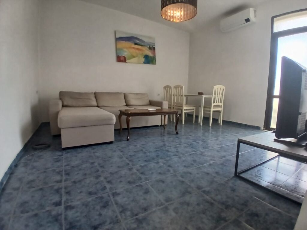 Apartament 1+1 me qera tek Rruga Bardhyl