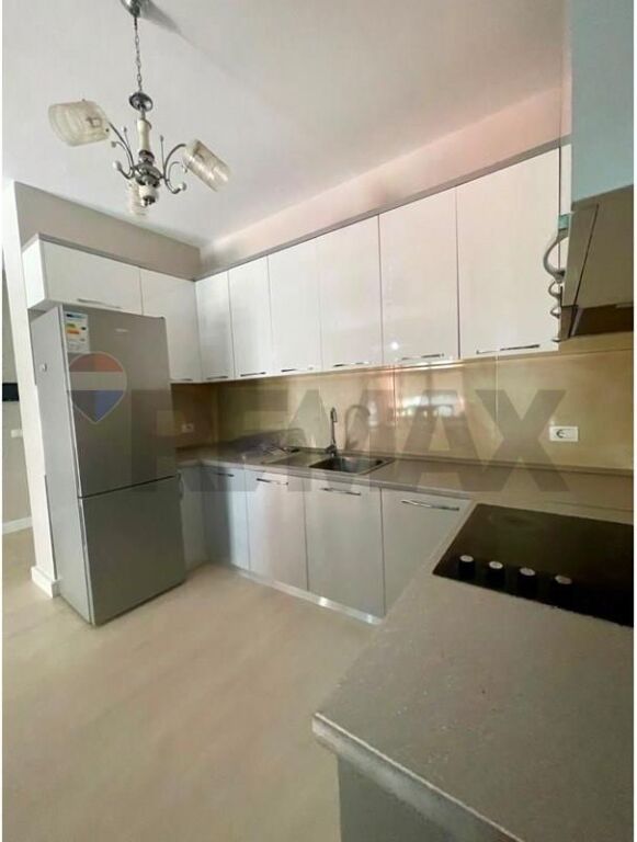 Apartament - Për Qira - Kompleksi Delijorgji, Tiranë