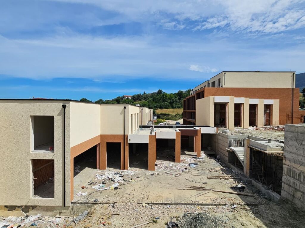 Appartamento 2+1+2 con veranda Lago di Farka!