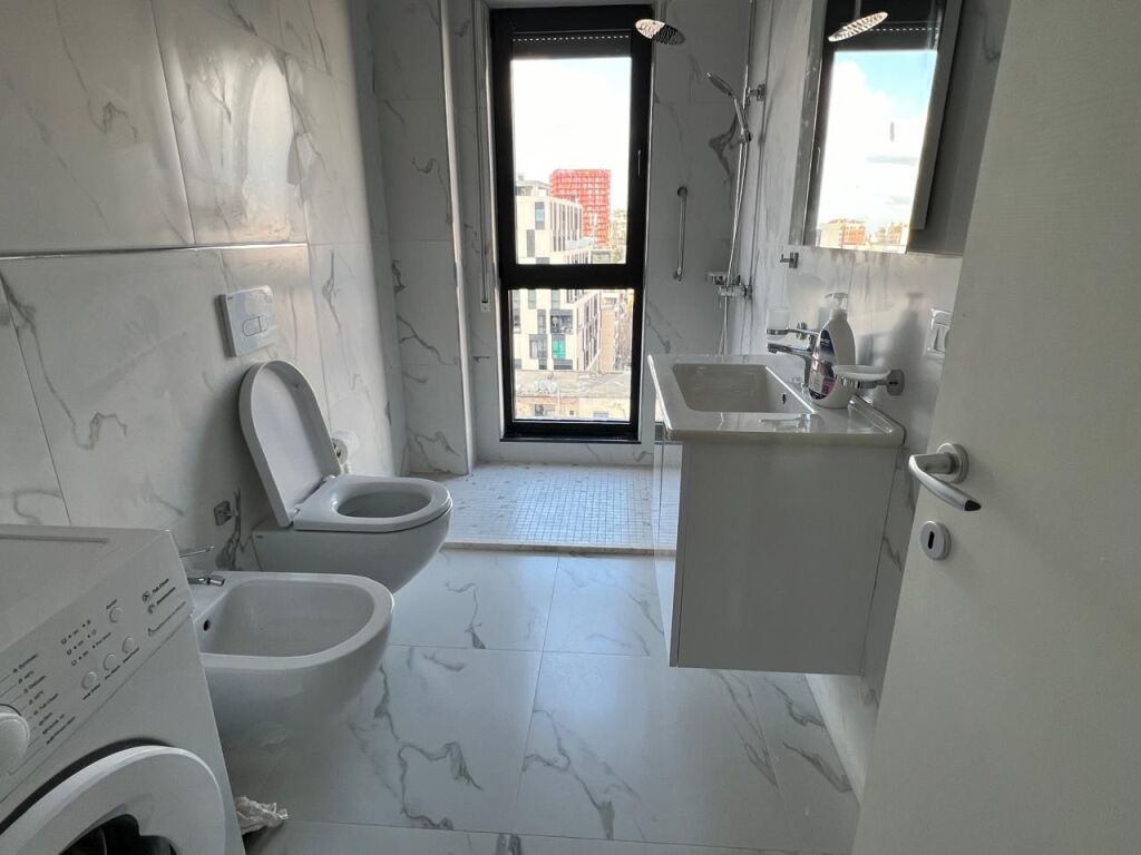 Apartment me qera 2+1+2 ne Myslym Shyr