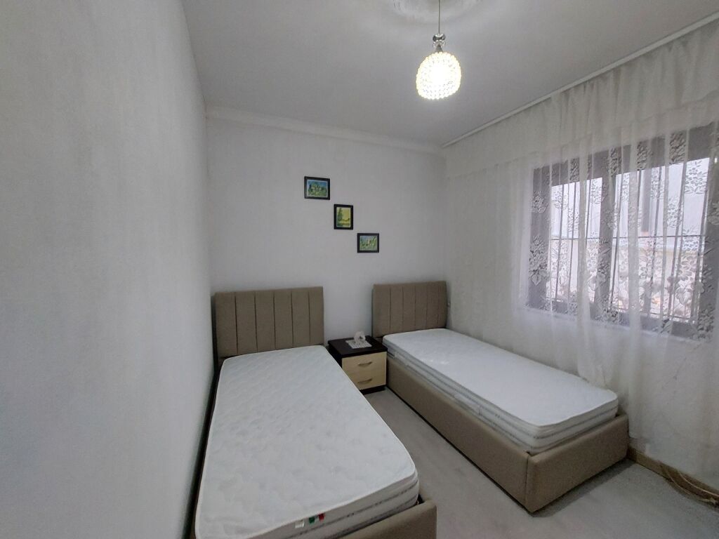 Rent | Private house 2 + 1 | American Hospital 2 | 450 €/month