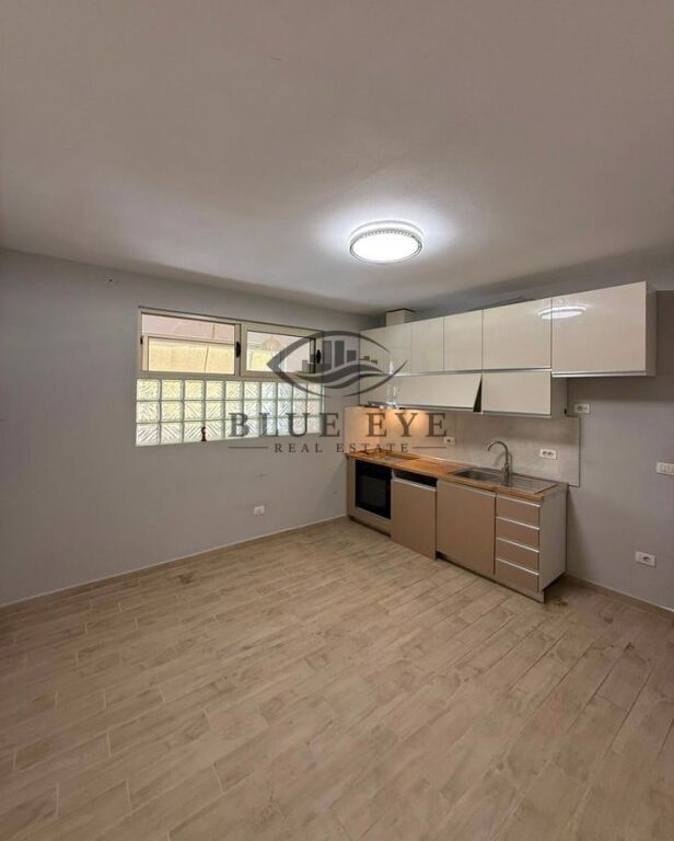 APARTMENT FOR RENT 2+1, WITH SEPARATE KITCHEN CENTER-DURRES