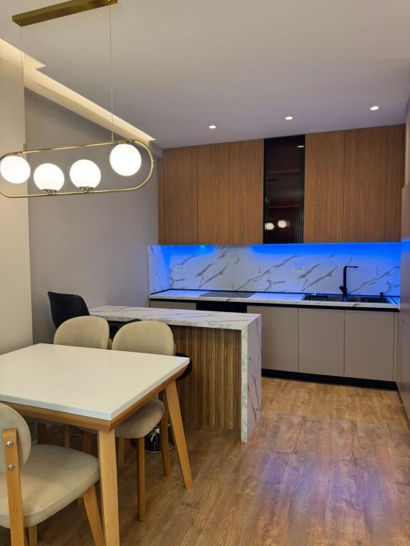 Qera | Apartament 1 + 1+Ballkon, | Laprake | 750 €/muaj