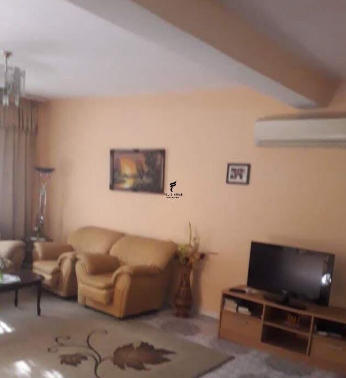 VILLA FOR RENT 272 M2 DON BOSKO 200,000 LEKE FH-81907