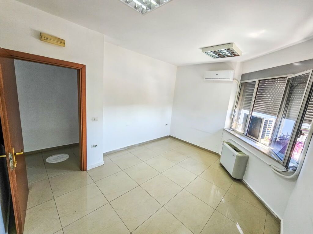 JEPET ME QIRA AMBIENT KOMERCIAL