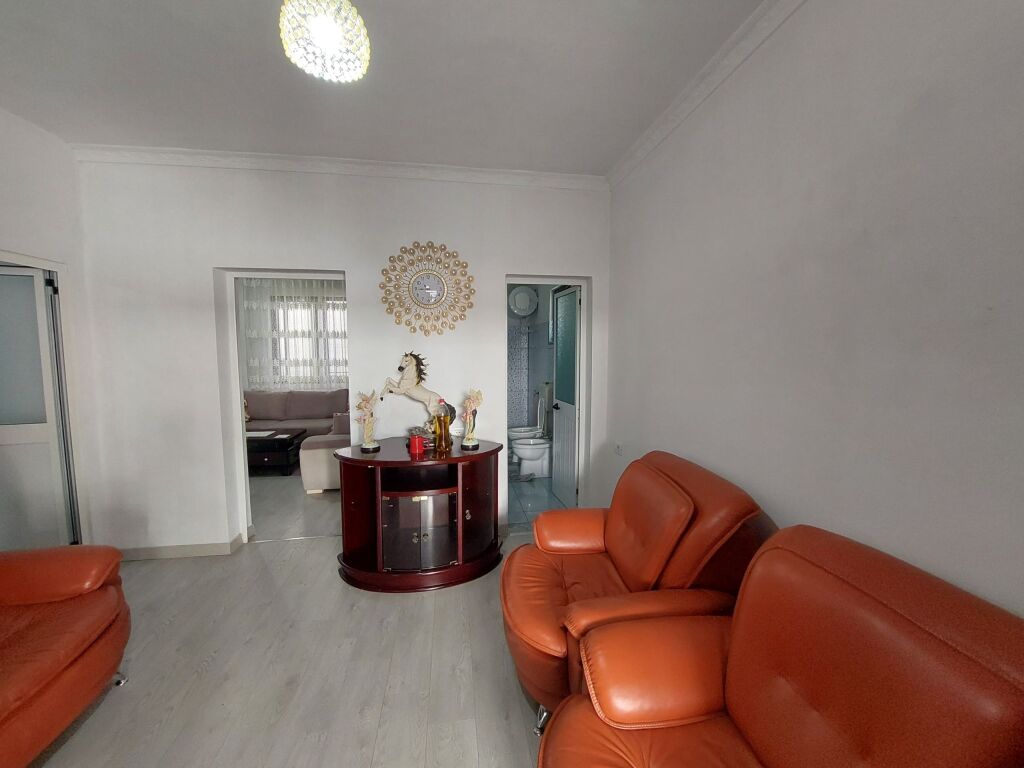 Rent | Private house 2 + 1 | American Hospital 2 | 450 €/month