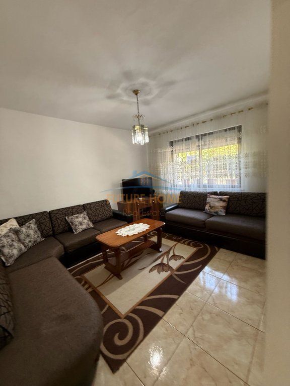 Shitet, Apartament 3+1, Ali Demi, Tiranë.