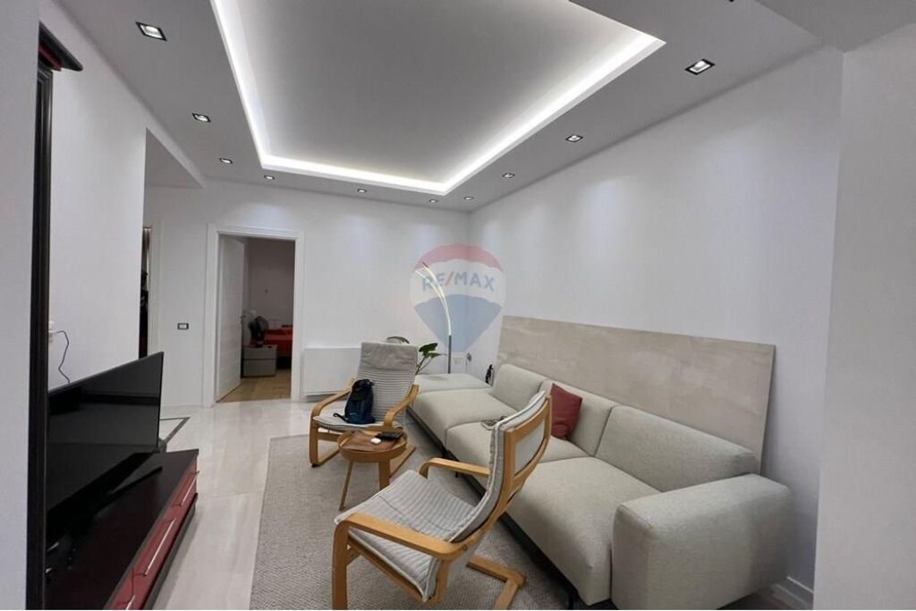 Apartament 2+1 me qera Sheshi Skenderbej