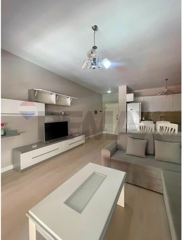Apartament - Për Qira - Kompleksi Delijorgji, Tiranë
