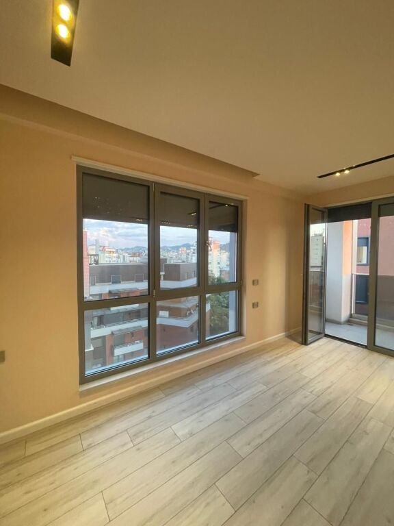 Premium business premises for rent