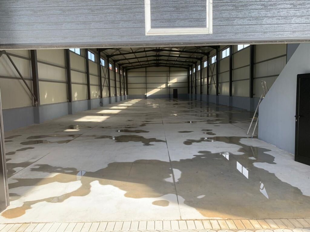 Jepet Kapanon Industrial për Shitje ne Shijak