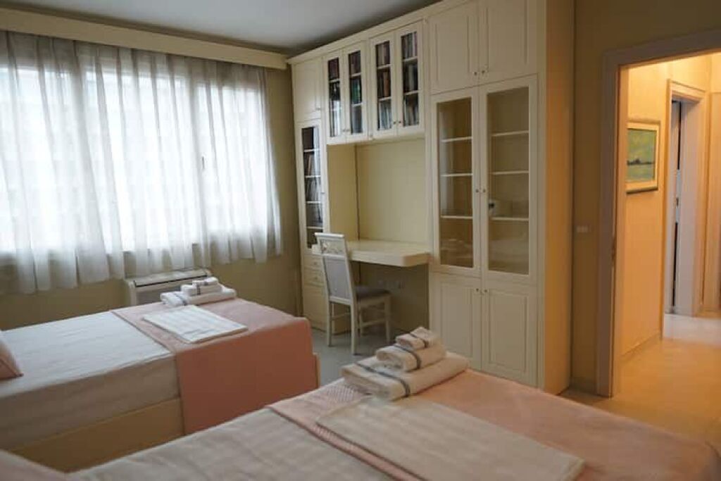 Rent, Apartment 3+1+2, Center, Tirana