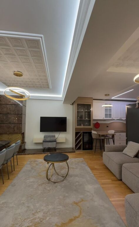 Appartamento duplex 3+1+3 in vendita presso Rezidenca Kodra e Diellit 2 .
