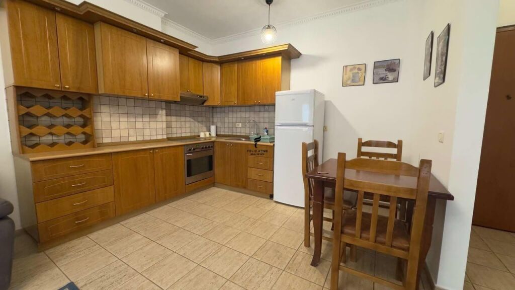 APARTMENT FOR RENT 1+1 CENTER 65,000 LEKE FH-81843