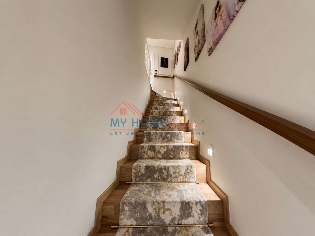 Duplex in Vendita Kodra e Diellit 2 a Tirana