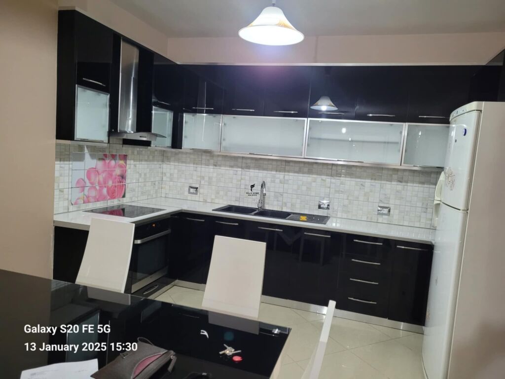 APARTAMENT ME QERA 2+1+2 ASTIR 55.000 LEKE FH-81853