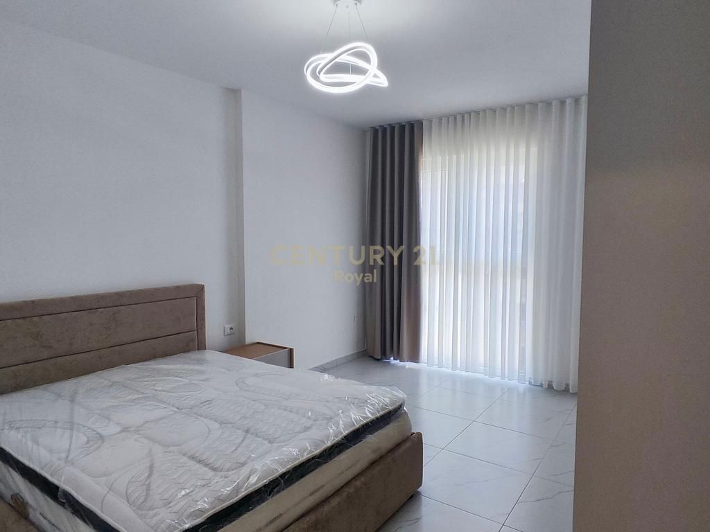 Apartament 2+1 me qera 700 € /Muaj astir