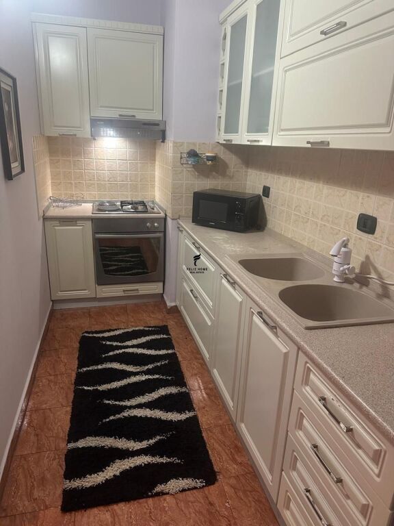 APARTAMENT ME QERA 2+1 LAPRAKE 55.000 LEKE FH-81866