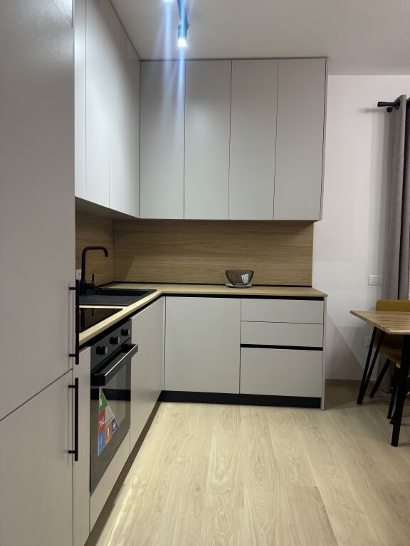 Apartament 2+1  me qira Kompleksi Delijorgji
