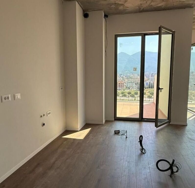 Apartment 2+1+veranda+parking for sale at Park Avenue, New Boulevard