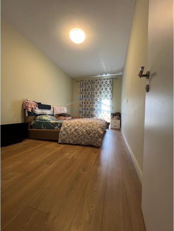 Shitet, Apartament, 2+1+ Post Parkimi, Rruga e Dibres