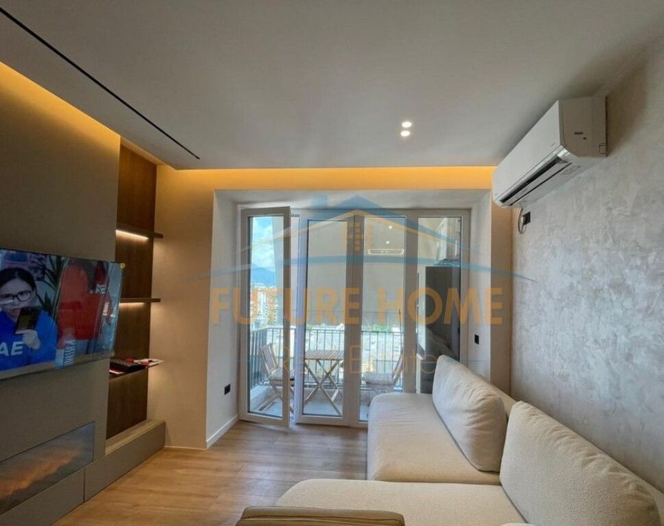 Tirane, shes apartament 2+1 Kati 10, 67 m²  (Laprakë)