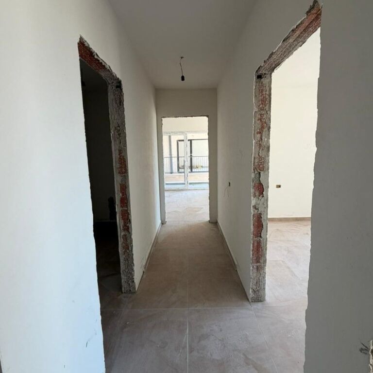 🏡🌊 OCCASIONE‼️ APPARTAMENTO 2+1 + LAVANDERIA IN VENDITA – HOLIDAY IN, SHËNGJIN ✨