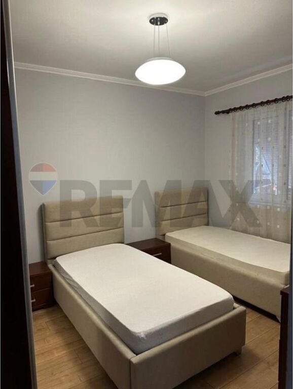 Myslym Shyr, We Rent Apartment 1+1