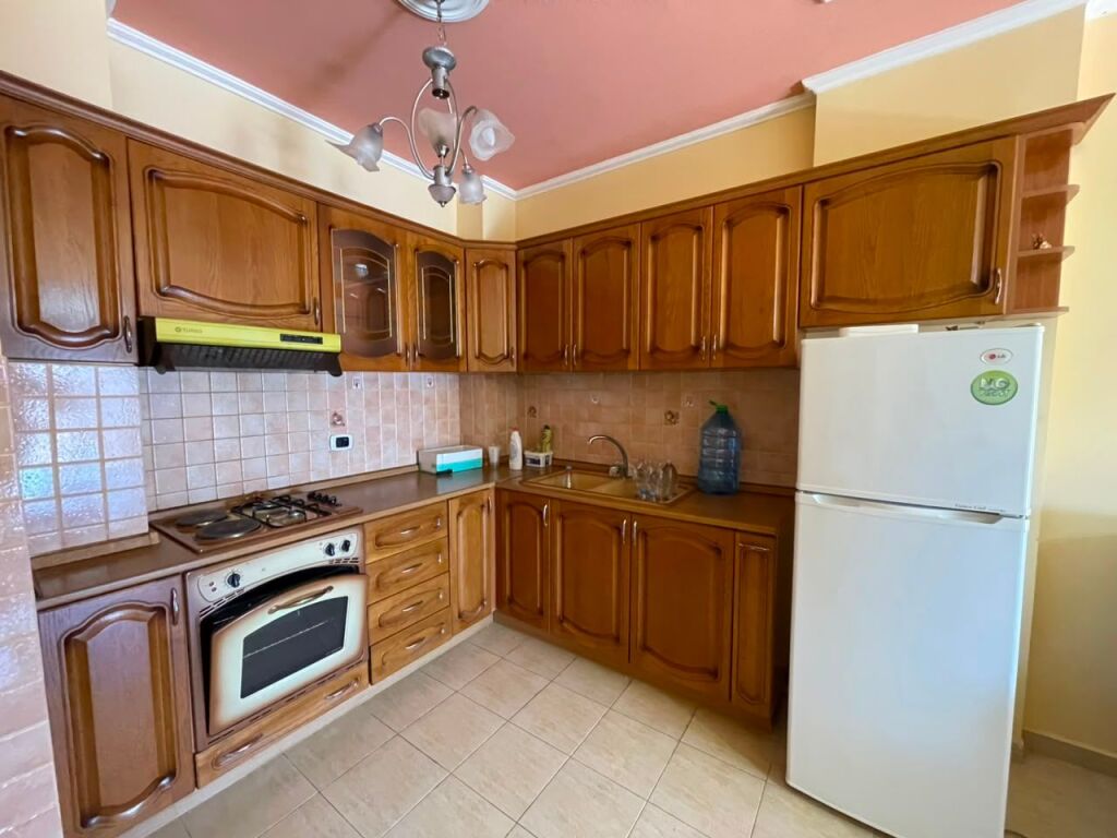 Apartament 1+1 Për Shitje në Plazh Rrota e Kuqe, Durrës