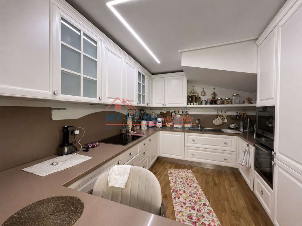 Duplex in Vendita Kodra e Diellit 2 a Tirana