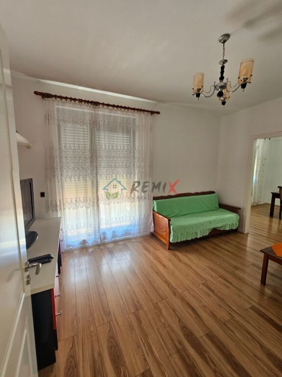 🏡 **2+1 APARTMENT FOR RENT – OPPOSITE 2 ROOSTERS, DURRËS**