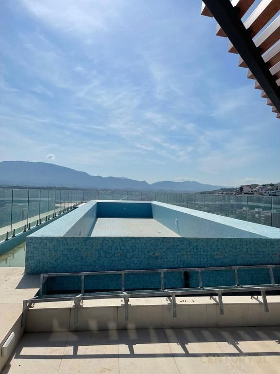 VILLA CON PISCINA IN VENDITA, COLLINA DEL SOLE! 1.300.000 €