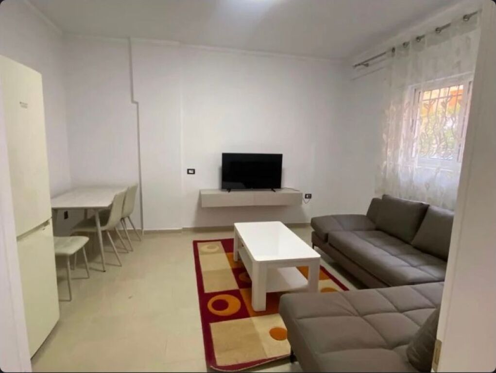 🏡 Appartamento 1+1 in Affitto – Xhamllik  📍 Via Xhanfize Keko