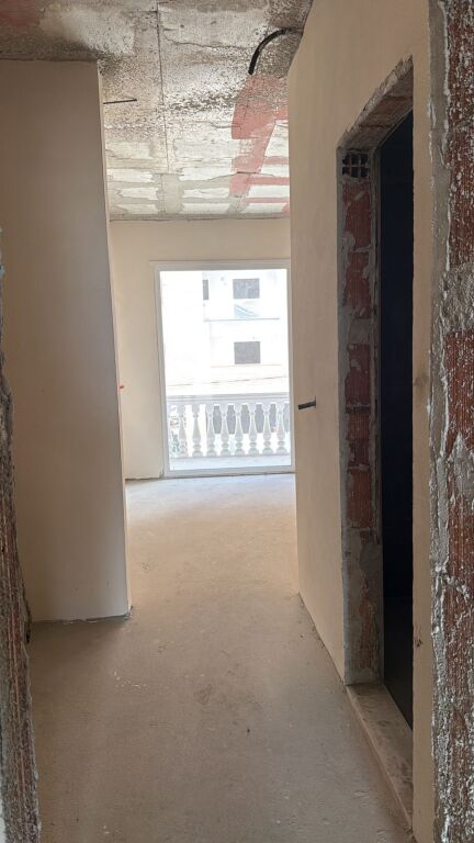 AMBIENTE MULTIFUNZIONALE 2 PIANI, 537 m2 - IN AFFITTO A PASKUQAN! IDEALE PER CLINICHE, HOTEL, BANCA!