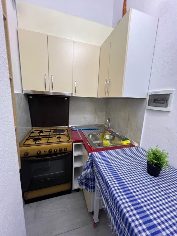 Monolocale in affitto, Globe!