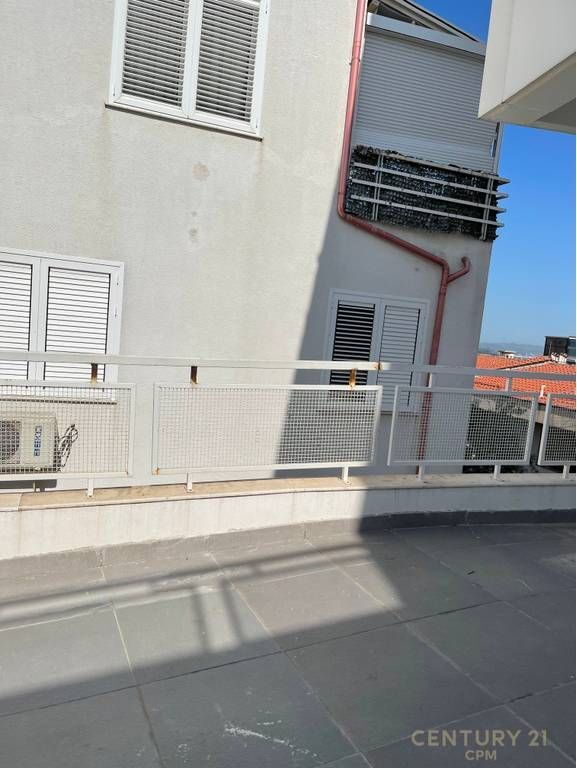 VILLA CON PISCINA IN VENDITA, COLLINA DEL SOLE! 1.300.000 €