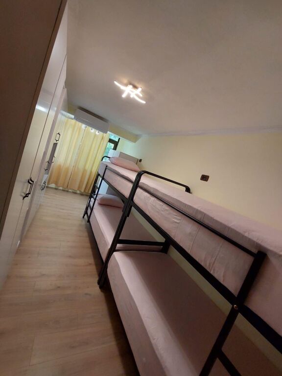 Apartament 2+1, Myslym Shyr!