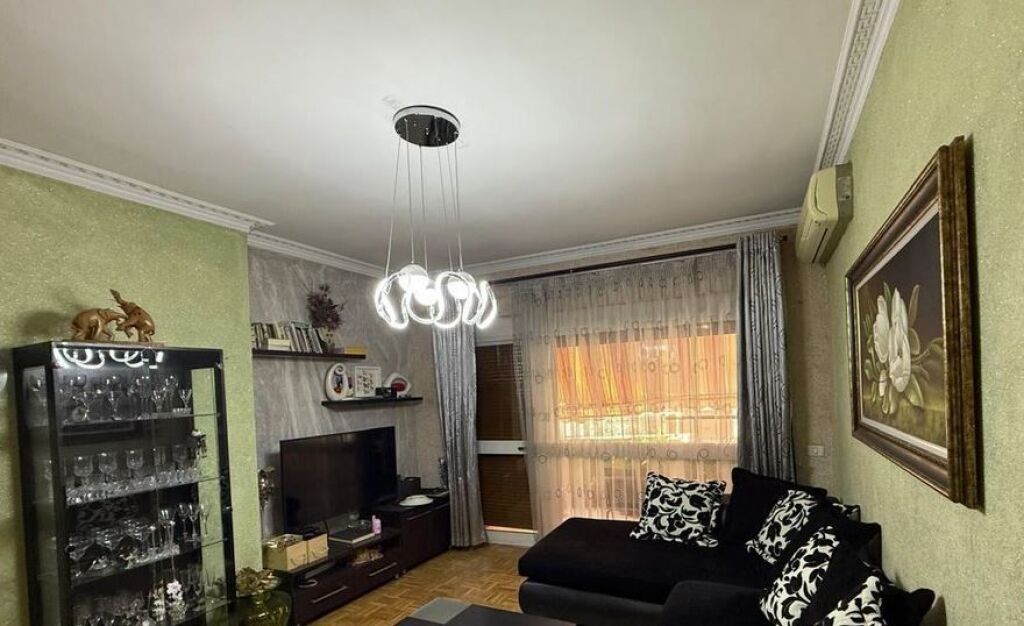Appartamento 2+1+2 in Vendita ad Astir, Tirana
